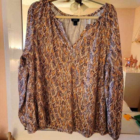 Daytrip Tops - Daytrip Women's Snake Print Blouse